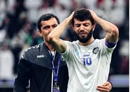 هجوم کاربران عصبانی استقلال به پیج دکتر باشگاه