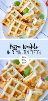 Herzhafte Pizza Waffeln In 5 Minuten Zum Schnellen Snack Mit Diesem Rezept Ganz Einfach Pizzawaffeln Rezepte Fingerfood Rezepte