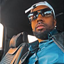 Meet Sarah Henderson: “Started singing as a young child in a church choir  called The sunshine kids. I then started singing in a group called Shadaii  and traveled to different churches and