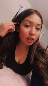 Eva Mestas's Instagram, Twitter & Facebook