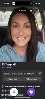 Anyone else obsessed with snow like me lol.. I check all time when is it  gonna snow lol.. And if it does I just sit mesmerised watching it come  down.. Or is