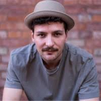 100+ "Tom Breit" profiles