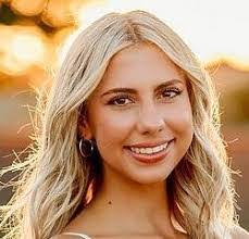 Christina Crocker's Instagram, Twitter & Facebook