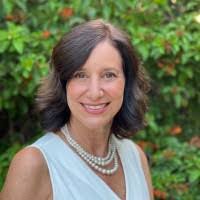 Sandra Moise's Instagram, Twitter & Facebook