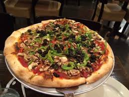 Instead of cheese this recipe calls for a vegan parmesan hummus. Red Boy Pizza Petaluma Restaurant Bewertungen Telefonnummer Fotos Tripadvisor