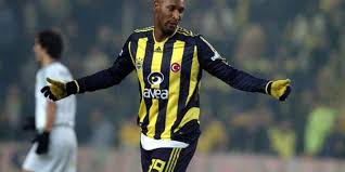 Spor toto süper lig'de ezeli rakipleri beşiktaş ve galatasaray ile birlikte şampiyonluk için kıyasıya bir mücadele veren. Fenerbahce Haberleri