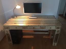 Ordnung ist das halbe leben! Paletten Schreibtisch 1001 Ideen Fur Selber Bauen 21 Aus Tisch Diy Throughout E Blog Europalette Schreibtisch Schreibtisch Selber Bauen Schreibtisch Aus Paletten