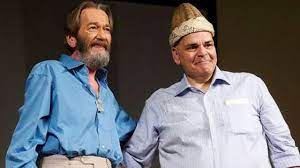 Ardından yazdığı kısa oyunlar da ilk olarak devekuşu kabare tiyatrosunda oynanmaya başladı (1970). Ferhan Sensoy Kimdir Kac Yasinda Ferhan Sensoy Neden Oldu Hastaligi Neydi Iste Ferhan Sensoy Un Esi Ve Cocuklari
