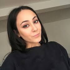 Gewalt, armut, ablehnung und wie versprochen die swatches meiner hatice schmidt labs holy day paletten und makeup tutorial. Via Hatice Schmidt Haticeschmidt On Instagram Hatice Schmidt Madchentraum Madchen