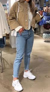 50 The Best College Fashion For Teenage This 2020 Mom Jeans Outfit Cute Casual Outfits Fashion Inspo Outfits