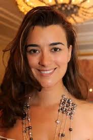 Can I get a heart ❤️ from my lovely fans 🥰