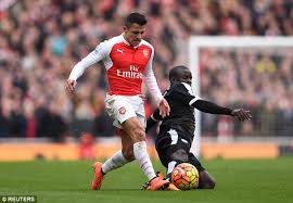 The game where n'golo kante made chelsea fans admire him! Leicester S N Golo Kante Is One Of The Signings Of The Season Daily Mail Online