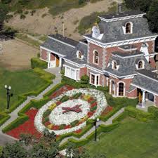 Das haus wurde in den fünfzigerjahren in mexiko gebaut und dann stein für stein in die usa gebracht. In China Wird Eine Nachbildung Der Neverland Ranch Von Michael Jackson Geplant Welt