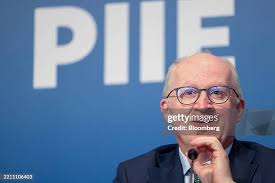 20 Philip Tierney Photos & High Res Pictures