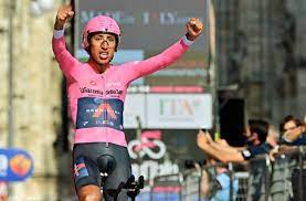 Egan bernal se convirtió en el inminente campeón del tour de francia con tan solo 22 años de el colombiano egan bernal y el ciclismo colombiano volvieron a celebrar la victoria en la general del. B5zzzl2m73gvpm