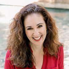 Stacey Roche's Instagram, Twitter & Facebook