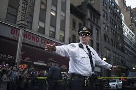 There is nothing in fort knox to rob. Diamond District Is One Of New York City S Fort Knox Areas Wsj