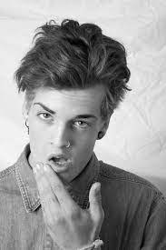 River Phoenix Resurrected Nose Piercing Guys With Nose Piercings Piercing