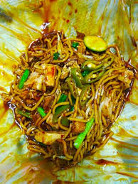 Mie tiaw goreng memiliki cita rasa masakan asia. Resepi Mee Goreng Bodoh