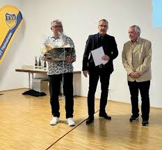 Emotionale Verabschiedung: Vorstandsvorsitzender des TSV Heimsheim, Rolf  Vetter, nach erfolgreicher Amtszeit geehrt