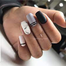 Negro,nuestra idea es de resaltar el diseño en nuestras uñas usando pinturas acrílicas de colores muy claros. Pin De Jos En Nails Manicura De Unas Unas Para Piel Morena Manicura
