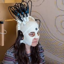 Helmet-shaped brain scanner allows wearers to move around