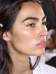7 Highlighting Sticks That Guarantee A Healthy Glow