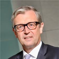 Celebrating the Achievements of our People ]