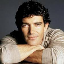Actor, director, productor gracias por estar aquí. Antonio Banderas Biography Actor Profile