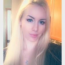 Holly Fenstermaker's Instagram, Twitter & Facebook