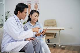 The hospital offers comprehensive tertiary healthcare services, with 240 beds, 77 consultant suites and 6 operating theaters. About Us Sunway Eye Centre