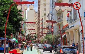 Jardim oriental no bairro da liberdade em são paulo. Liberdade A Historia Por Tras Do Bairro Turistico De Sao Paulo Casa Vogue Cidade