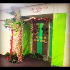 Pin By Haley On School Stuff Homecoming Decorations Homecoming Games Homecoming Hallways