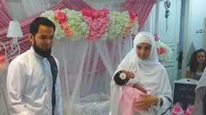 From aqiqahcentre.com dalam pengertian secara umum, aqiqah adalah aktivitas ibadah menyembelih hewan berupa kambing sebagai bentuk rasa syukur atas lahirnya seorang anak. Teuku Wisnu Dan Shireen Lega Usai Gelar Aqiqah Anak Kedua Okezone Celebrity