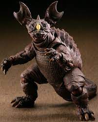 amazon com godzilla revoltech scifi super poseable action figure 004 baragon toys games godzilla toys godzilla action figures