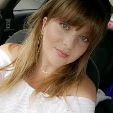 Heidi Palmer's Instagram, Twitter & Facebook