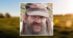 Eddie Travis's Instagram, Twitter & Facebook