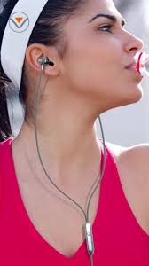 Conheça este e outros em  http://everbrazil.com.br/product/earphone-light-com-microfone-evertech-evep-04-gd/ 