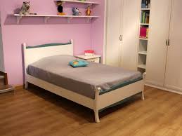 I letti matrimoniali infatti, hanno dimensioni più grandi e possono risultare molto più ingombranti se non si ha lo spazio adeguato. Cameretta Colombini Mod Arcadia Con Letto Una Piazza E Mezza In Offerta
