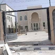 Along with brad leone, one of the few remaining test kitchen hosts, saffitz was one of the two people most pushed by cne as stars of bon appétit's youtube channel. Shabaka Training Reviews Glassdoor