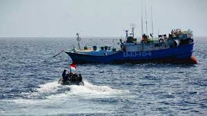 Ikan cupang juga termasuk ikan hias yang mudah dipelihara tanpa menggunkanan oksigen atau gelembng udara yang disebut aerator. Kejar Kejaran Tni Al Akhirnya Tangkap Kapal Taiwan Di Natuna Jurnal Patroli News