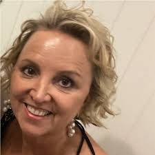 Janet Wicks's Instagram, Twitter & Facebook