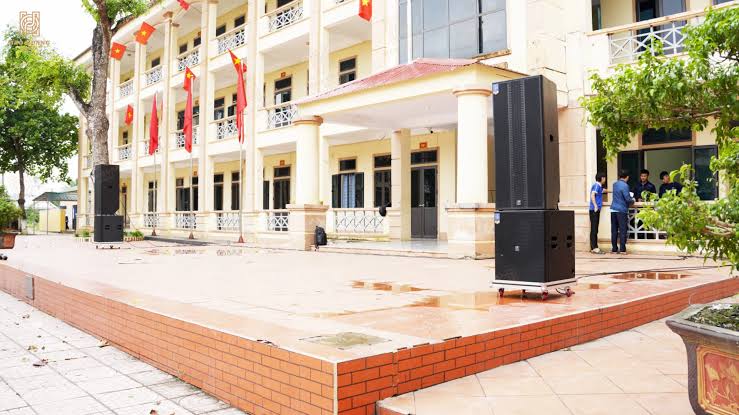 Trường học