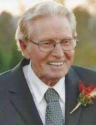 Kenneth Lemley's Instagram, Twitter & Facebook