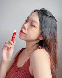 SON DƯỠNG MÔI TỪ DẦU THIÊN NHIÊN OMI SELECT