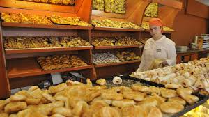 El 4 de agosto fue reconocido oficialmente por el congreso nacional argentino en 1957. El Artesano Del Pan Nuestro Y Las Facturas De Manteca Con Crema