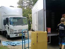 Different removalists offer different inclusions which in turn can reflect the price you pay. Hills District Removalists 3 Men 2 Removals Trucks