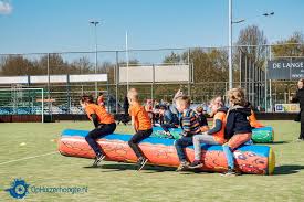 Hiervoor is het beweegburo ook dit jaar weer ingeschakeld om in verschillende gemeenten en op basisscholen de koningsspelen van 2019 te organiseren. Koningsspelen 2019 Ophuizerhoogte Nl