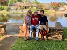 How Corby Davidson, Interlochen's Favorite Son, Coped With Arlington  Neighborhood's Holiday Light Tour