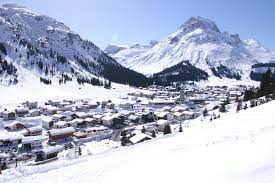In terms of both geography and history, lech belongs to the tannberg district. Lech Am Arlberg Reisefuhrer Auf Wikivoyage